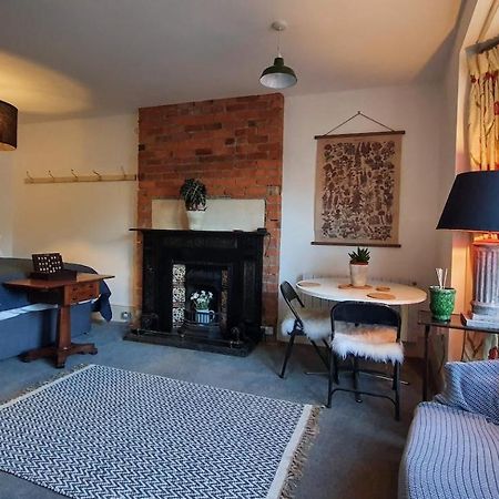 Stylish Town Centre Apartments ナイルスワース エクステリア 写真