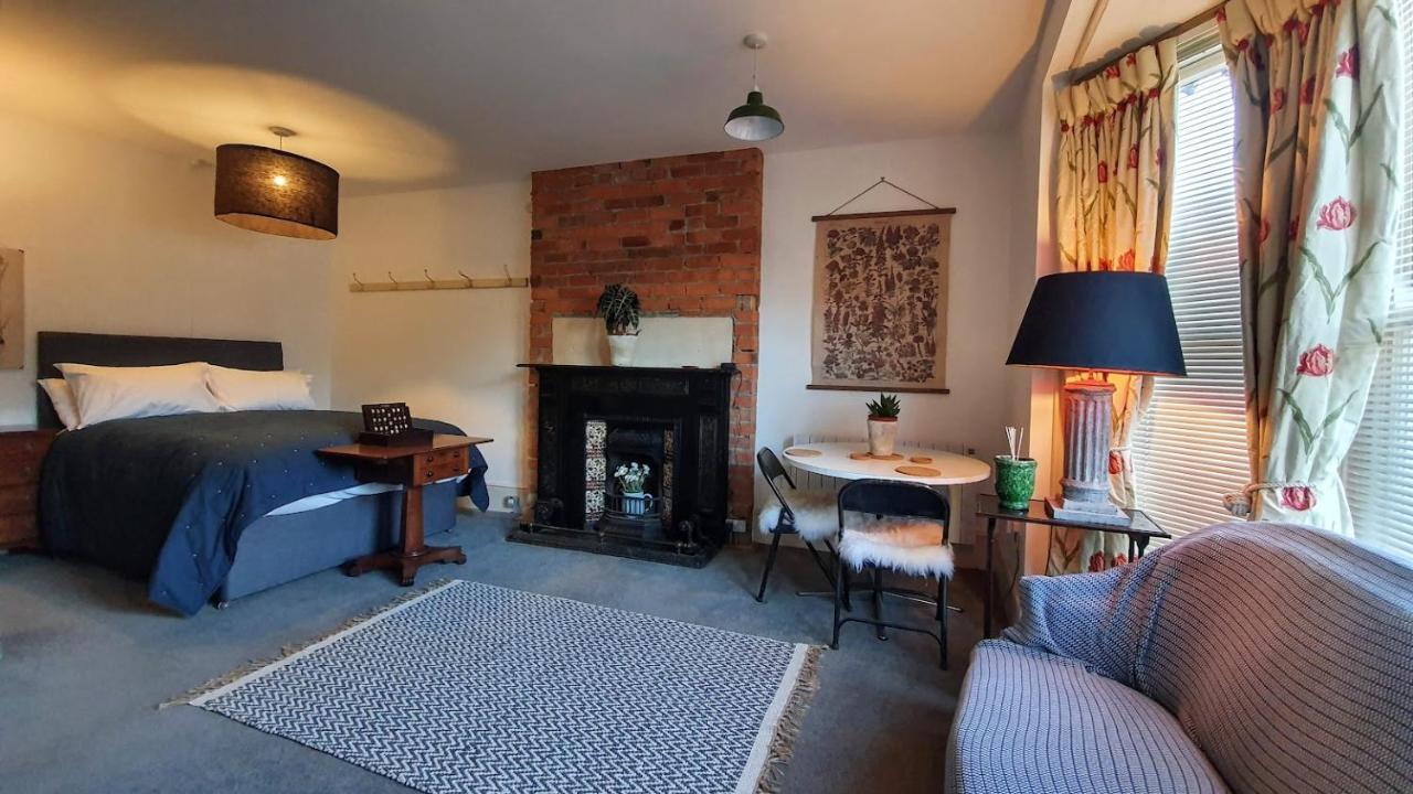 Stylish Town Centre Apartments ナイルスワース エクステリア 写真