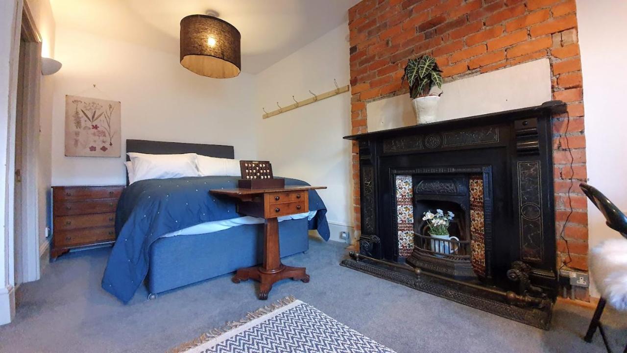 Stylish Town Centre Apartments ナイルスワース エクステリア 写真