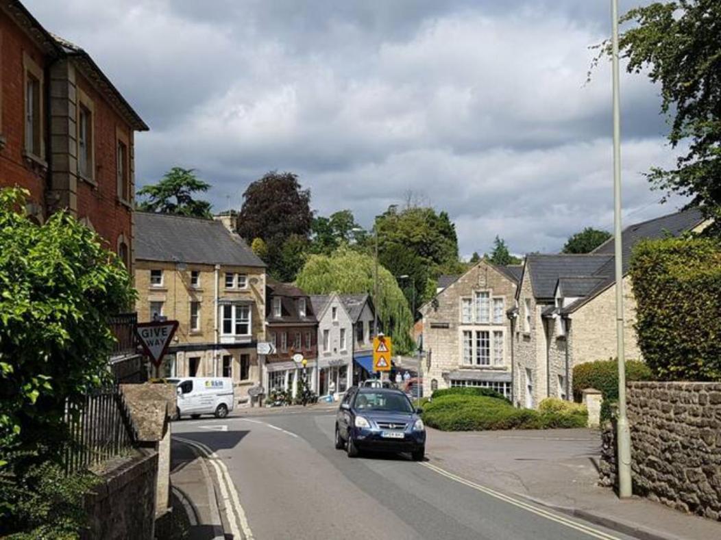 Stylish Town Centre Apartments ナイルスワース エクステリア 写真
