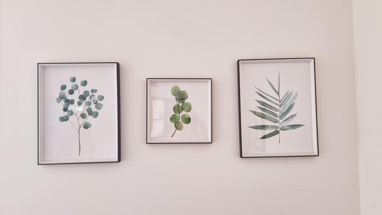 Stylish Town Centre Apartments ナイルスワース エクステリア 写真