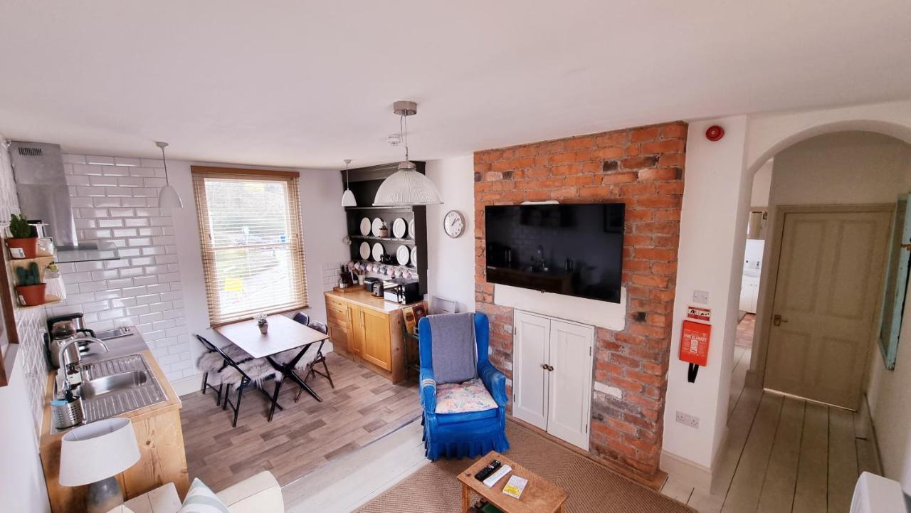 Stylish Town Centre Apartments ナイルスワース エクステリア 写真