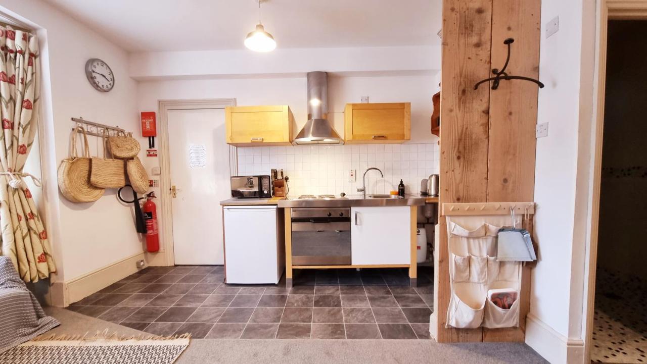 Stylish Town Centre Apartments ナイルスワース エクステリア 写真